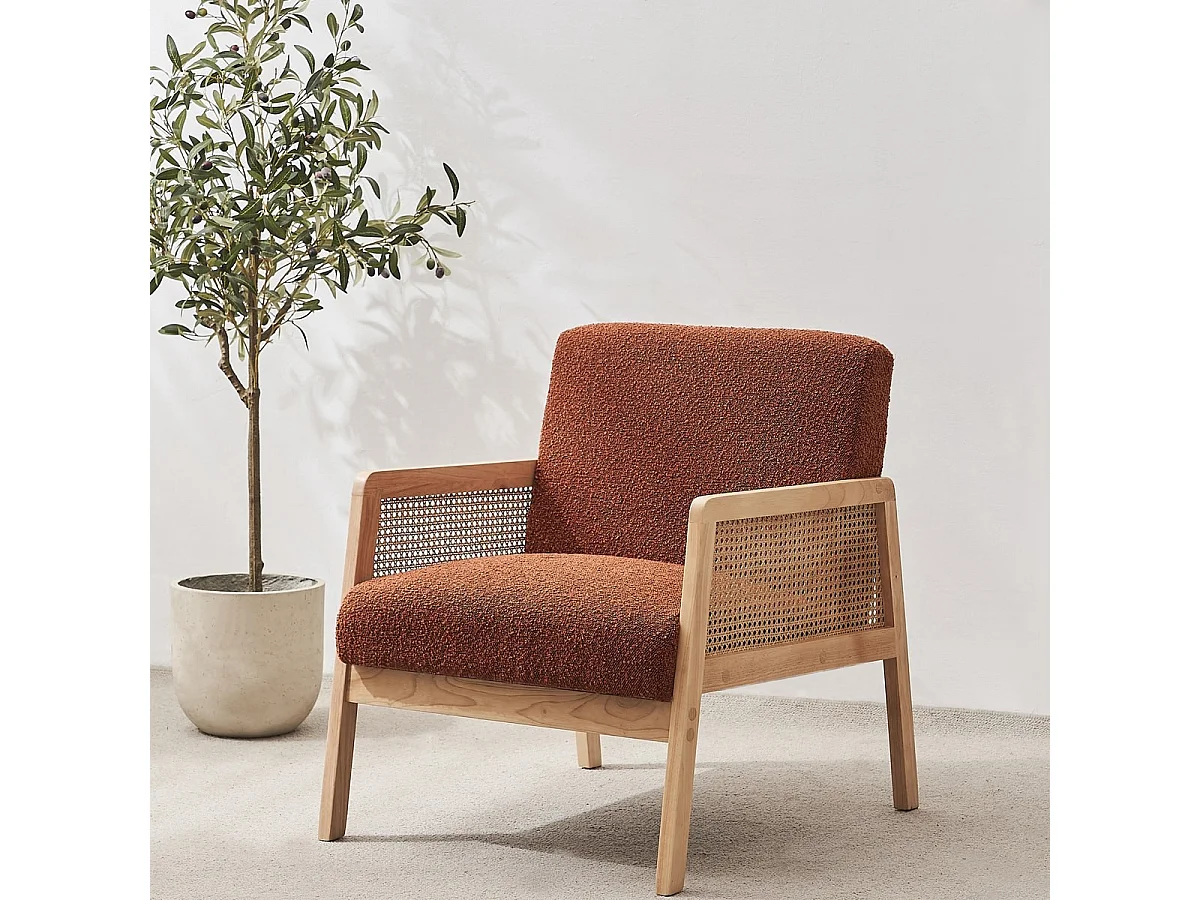 Fauteuil en cannage et tissu bouclé rouille - Mani
