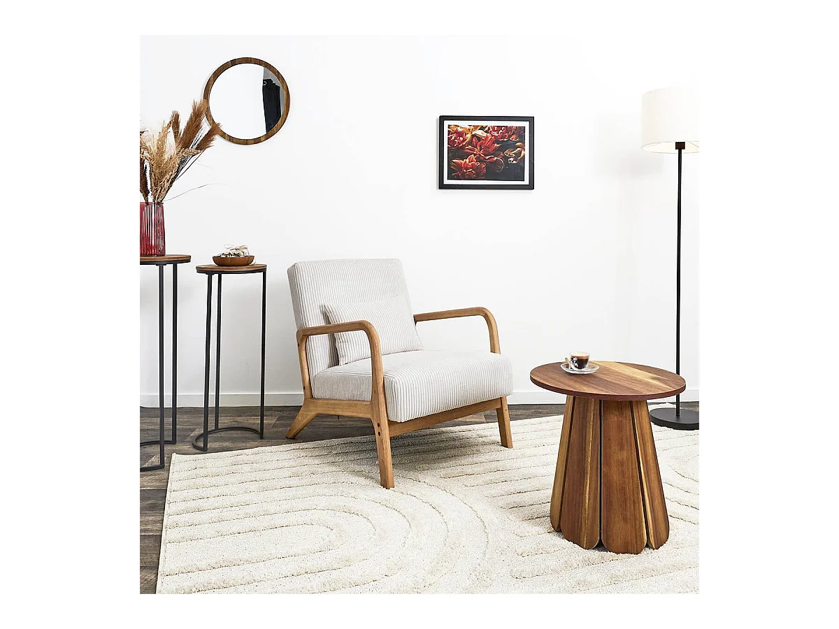AMORY - Fauteuil en velours côtelé coloris crème pieds et accoudoirs en hévéa
