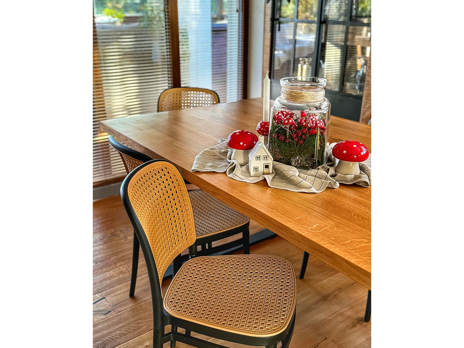 Lot de 4 chaises de salle à manger PLOSE Beige