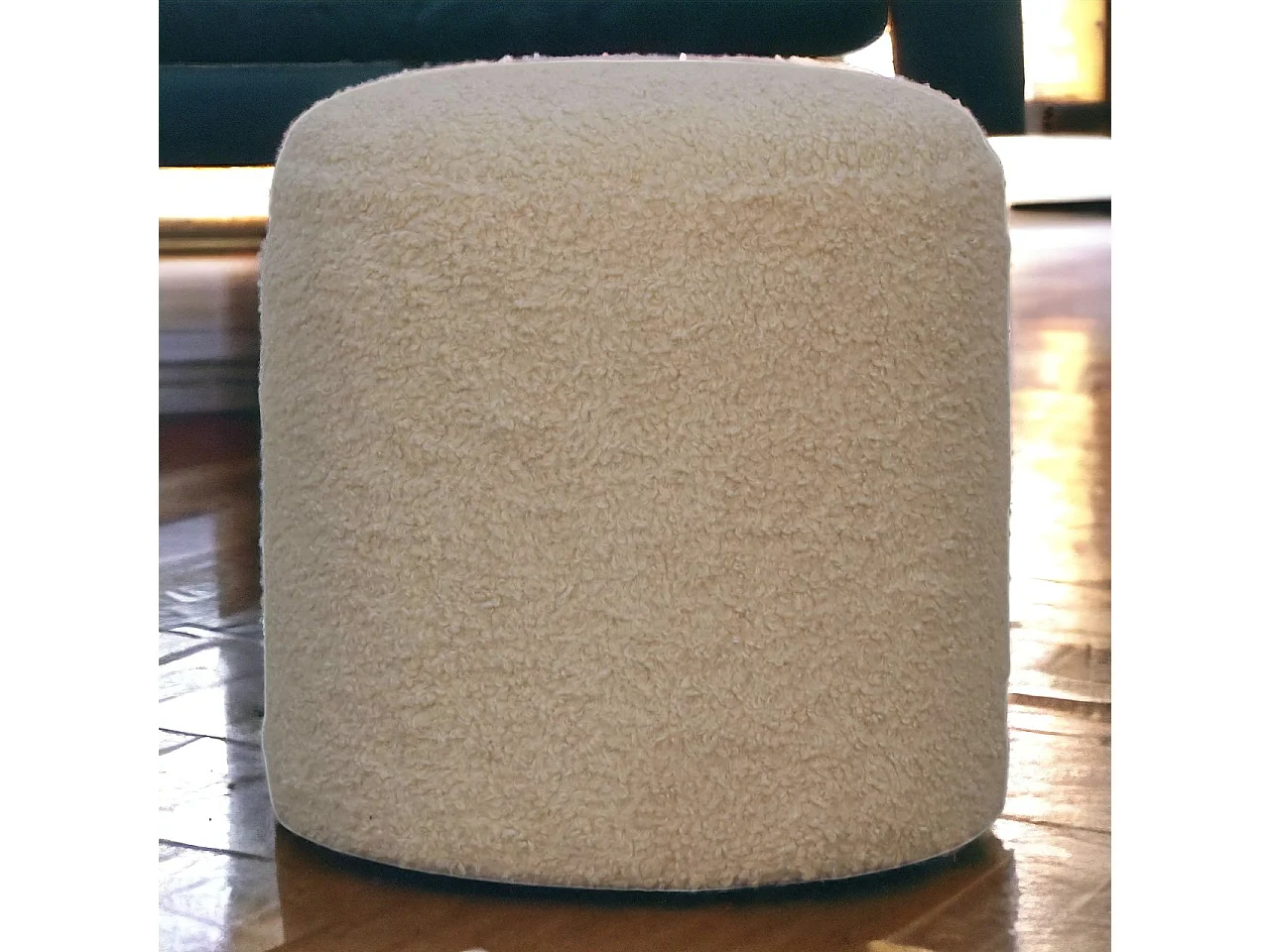 Runder Pouf Artisan Furniture aus cremefarbenem Bouclé, Fußstütze, braun