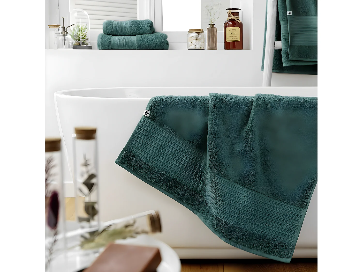 EMMA - Serviette de Douche 70x130cm en Coton Bio Coloris Emeraude