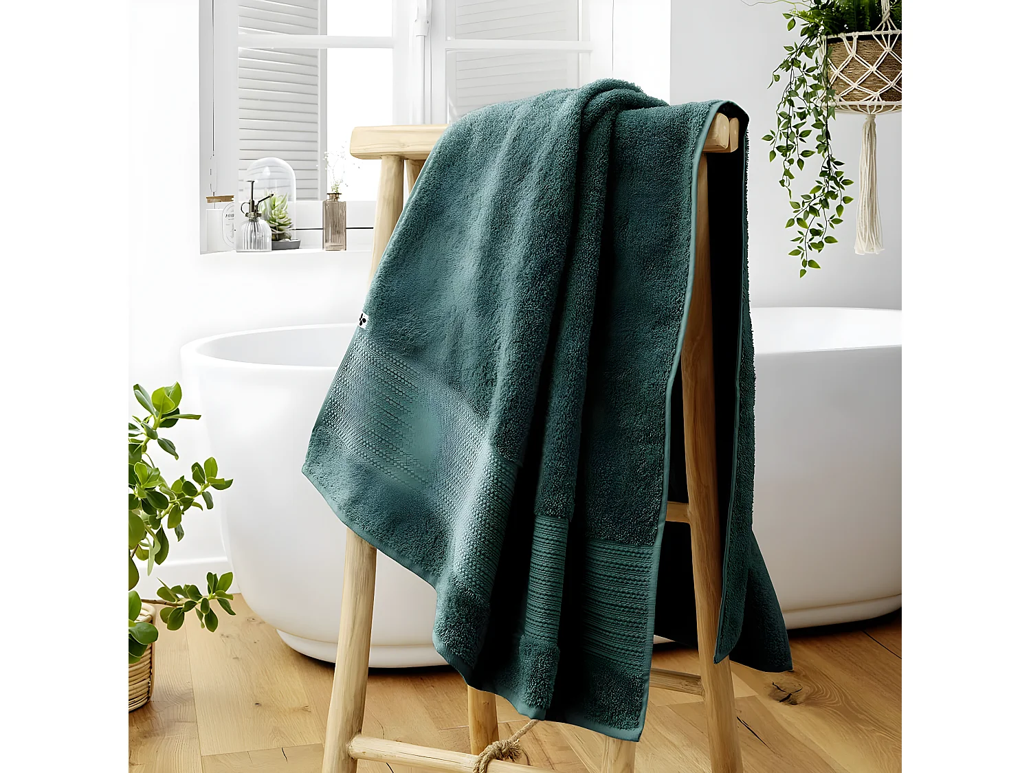 EMMA - Serviette de Bain 90x150cm en Coton Bio Coloris Emeraude