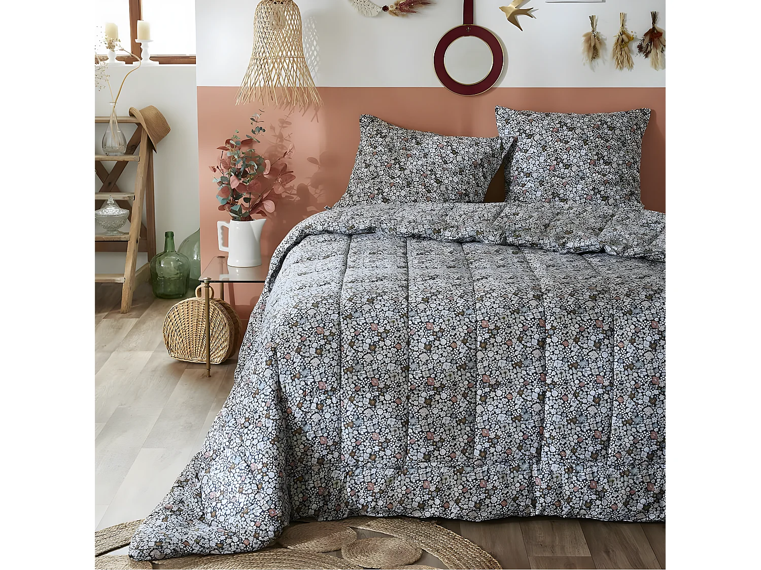 MEGAN - Couette Imprimée Fleurs 260 x 240 cm + 2 Taies d'oreiller 60x60 cm