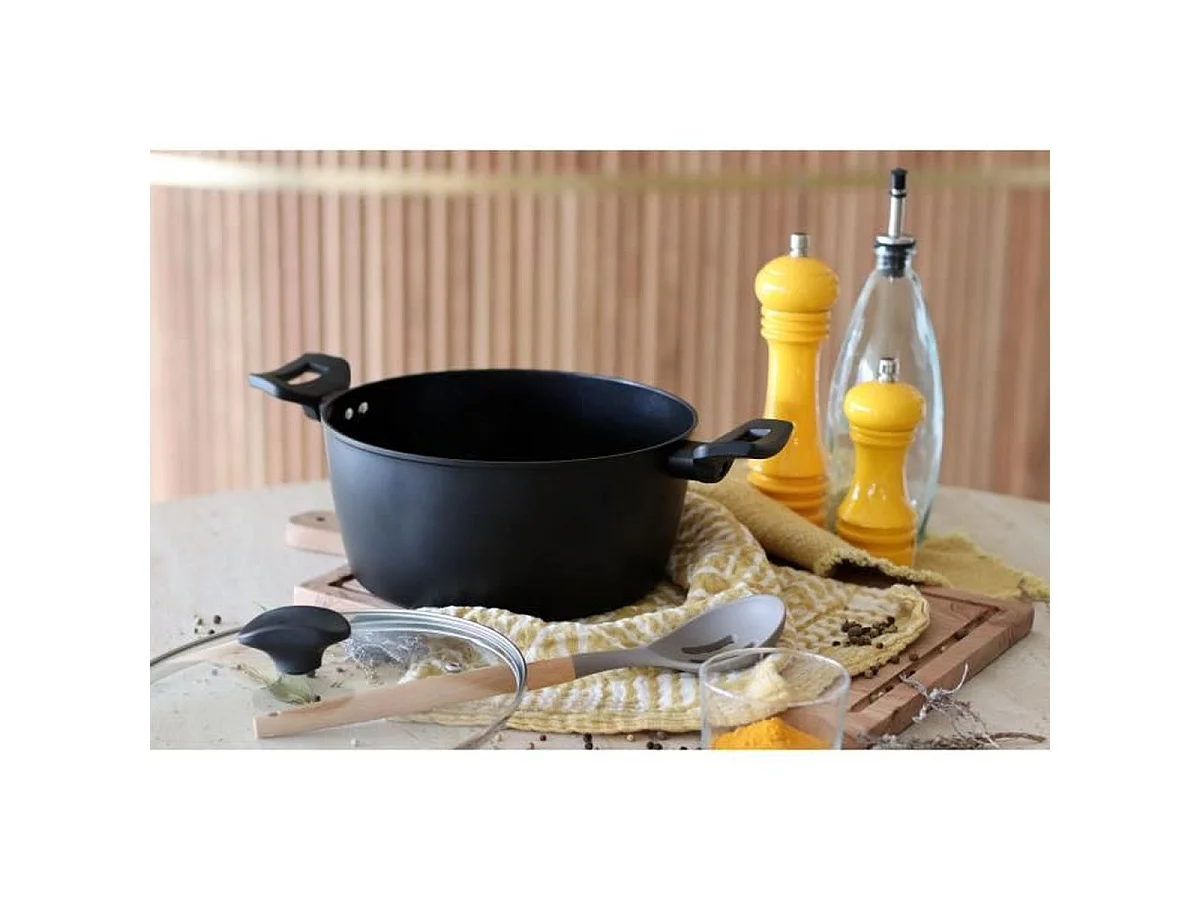 Menastyl - Faitout First 24cm En Aluminium Noir Induction Avec Couvercle