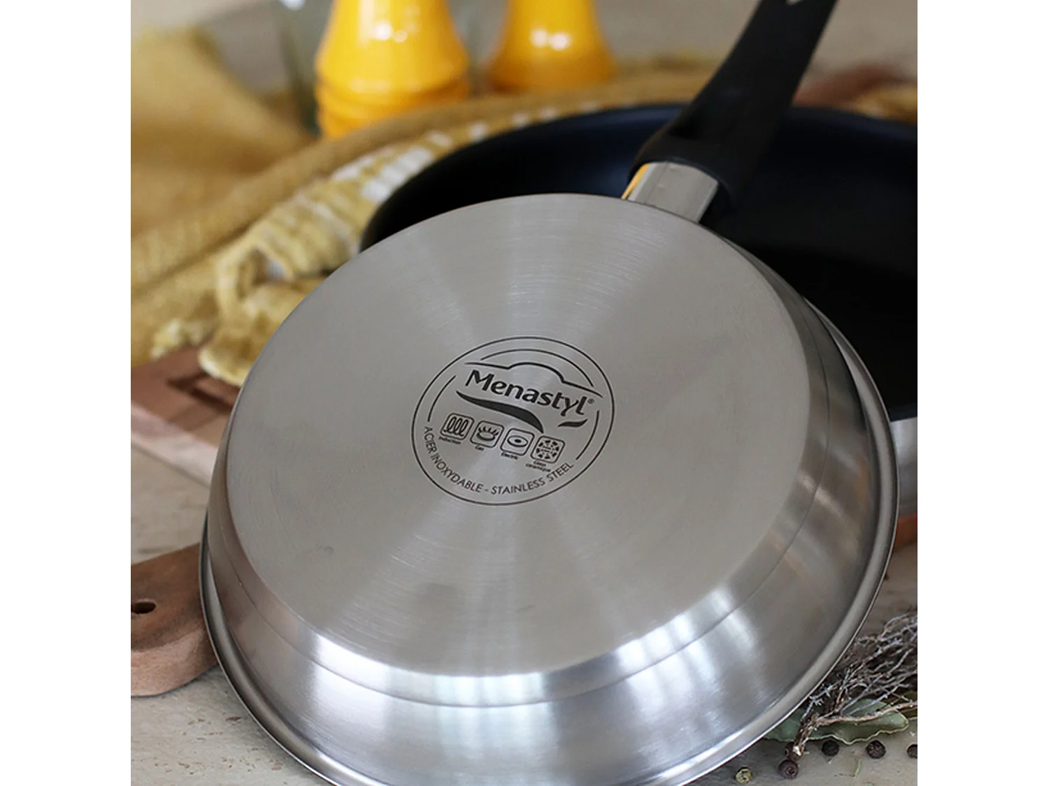 Menastyl - Poele First 28cm En Acier Inoxydable