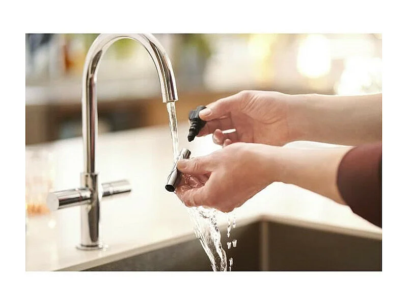 Machine a cafe expresso avec broyeur Philips EP1224/00 - Ecran tactile - Filtre AquaClean - Broyeur réglable 12 niveaux