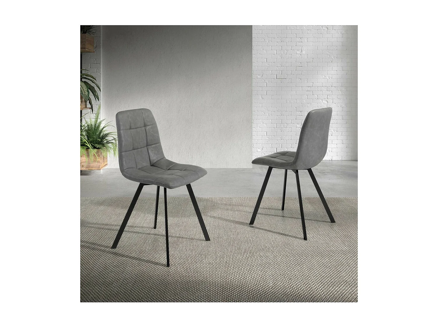 Pack 4 Sillas Salón tapizadas en polipiel. Patas en metal