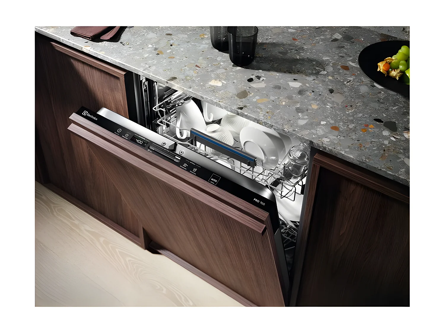 Lave-vaisselle encastrable ELECTROLUX 13 Couverts 59.6cm E, EEQ47210L