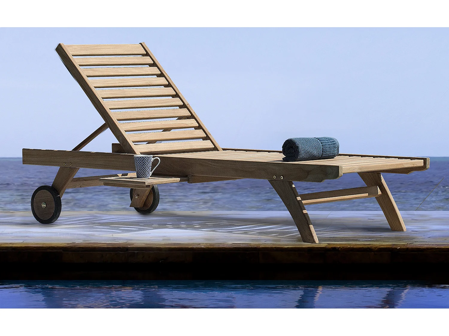 Chaise longue de jardin inclinable en bois teck naturel Marina