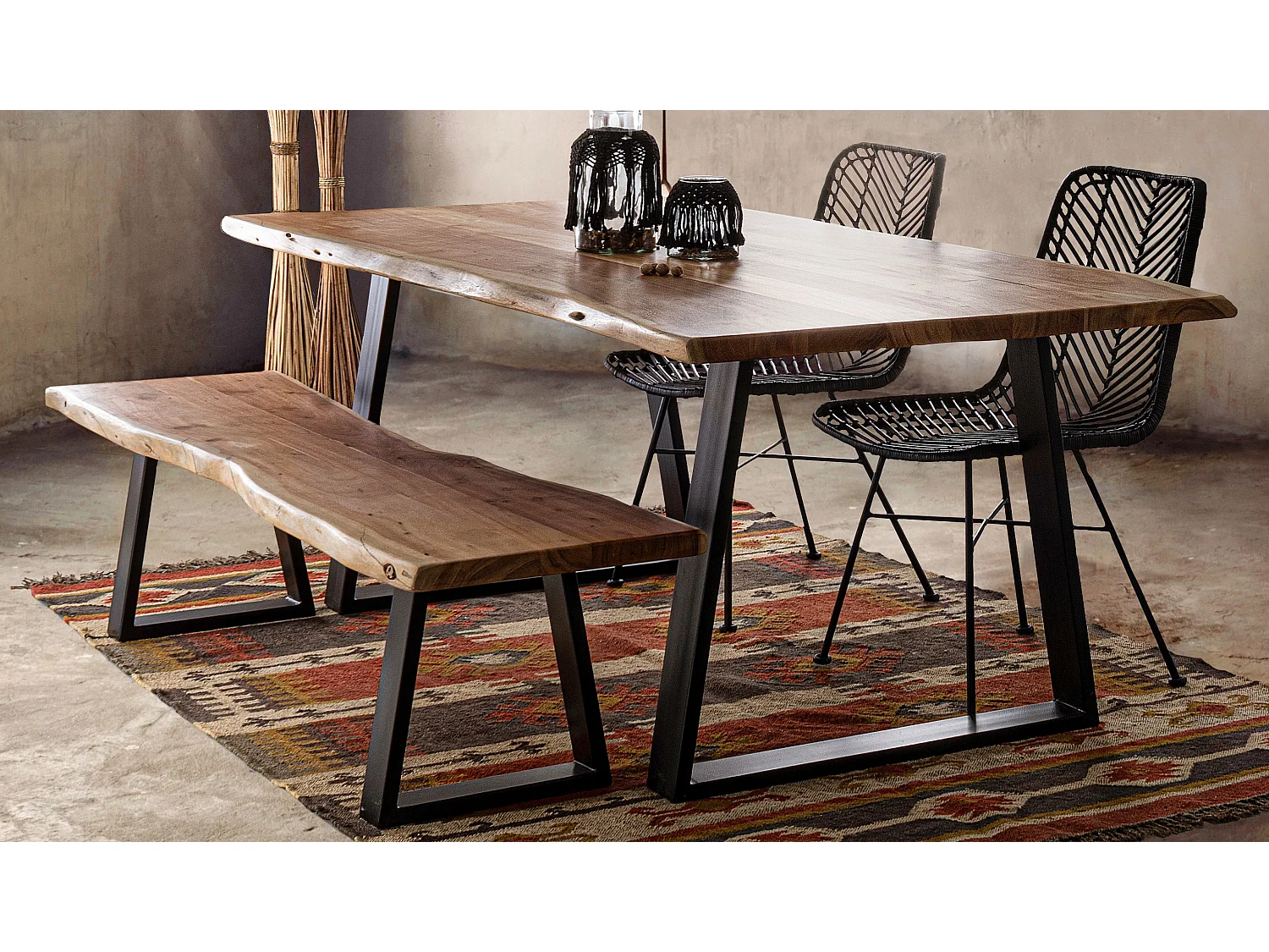 Banc en bois d'acacia et pieds en acier Amaly 178cm