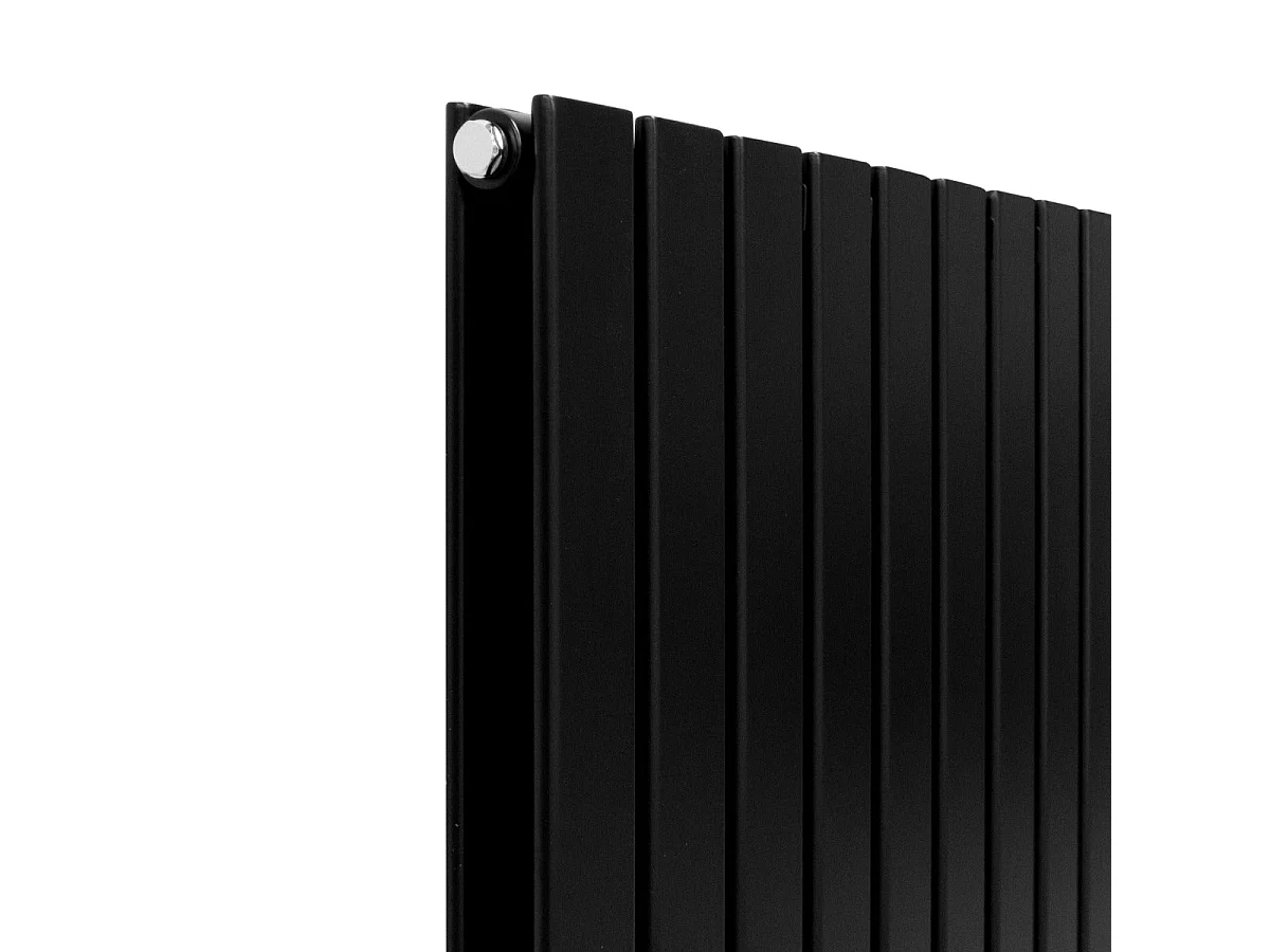Dizajnové ploché radiátory matné čierne 600 mm x 700 mm