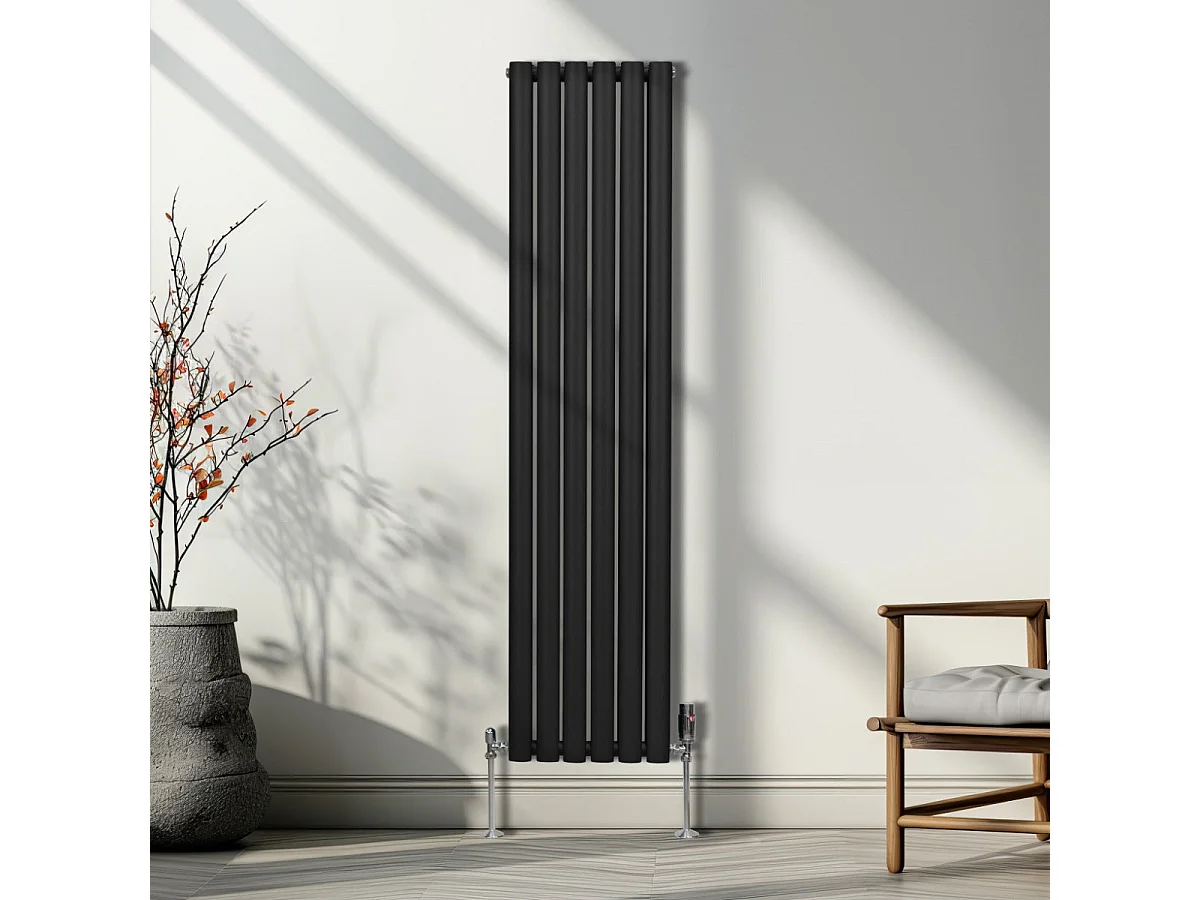 Radiatore a colonna ovale 1600mm x 360mm Designer Doppio pannello Termosifone Nero Acciaio Orizzontale Inclusi Spazzola per la pulizia Kit di fissaggio e staffe