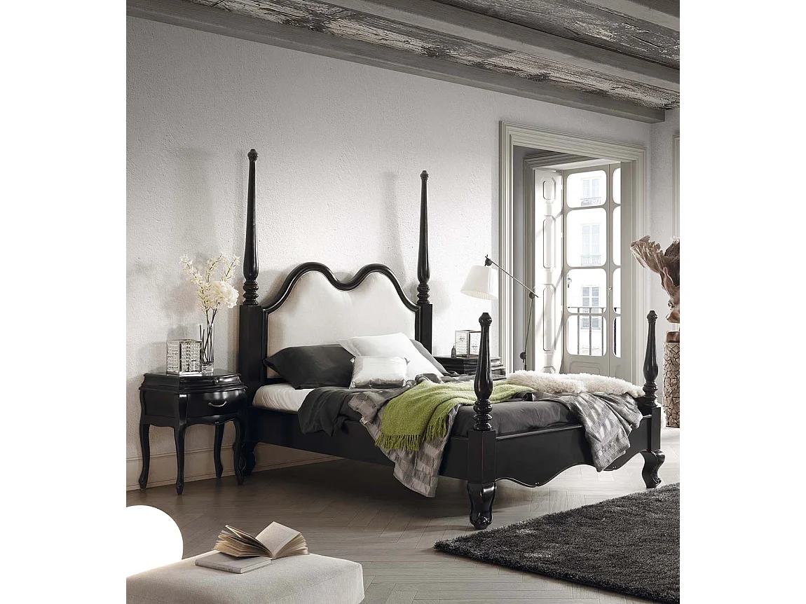 Chevet en bois d'acajou noir 4 tiroirs Klacik 57cm