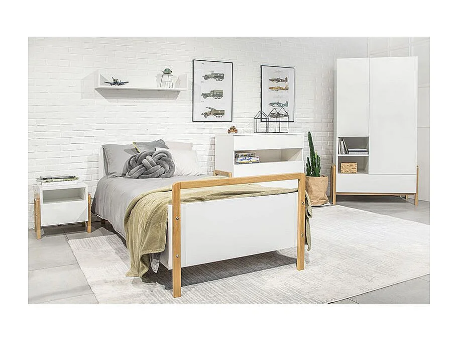 Chevet enfant scandinave blanche et pieds en bois de chêne Vanka