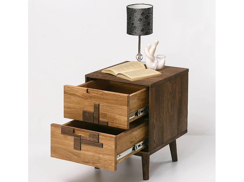 Thayla nachtkastje van natuurlijk en bruin massief eikenhout 40 cm