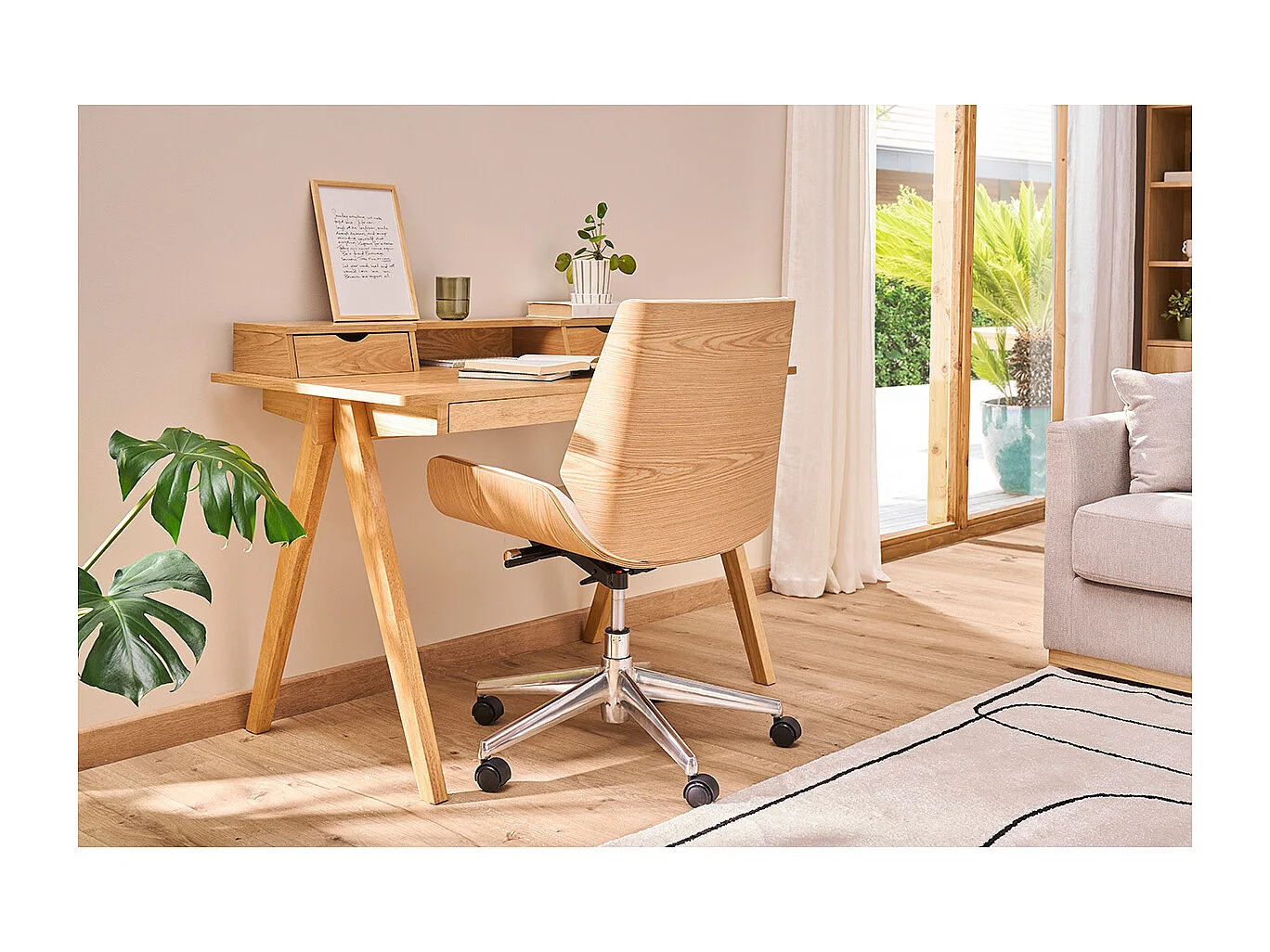 Silla de escritorio madera clara y blanca CURVED