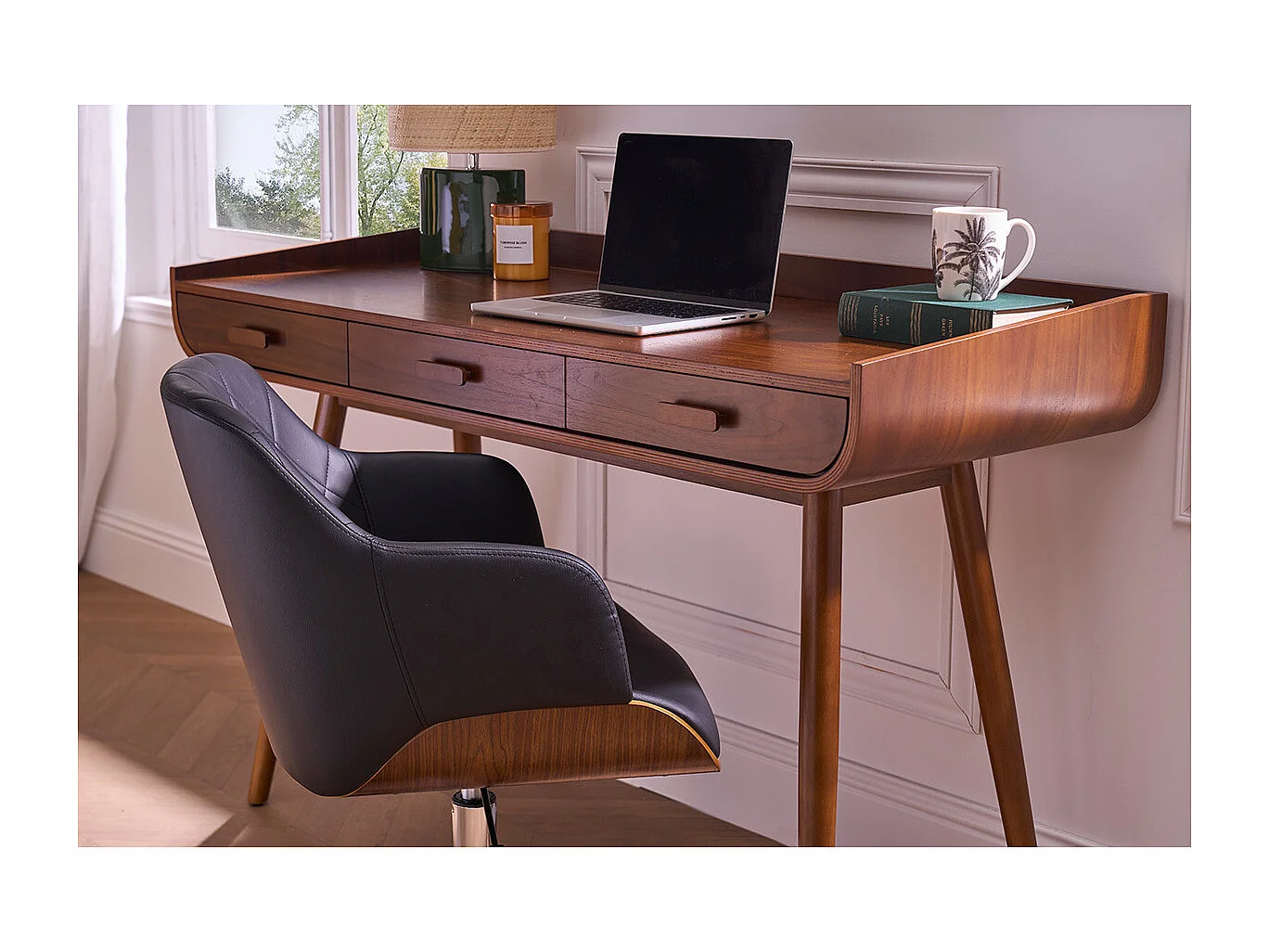 Chaise de bureau à roulettes design noir, bois foncé noyer et acier chromé SANDRO