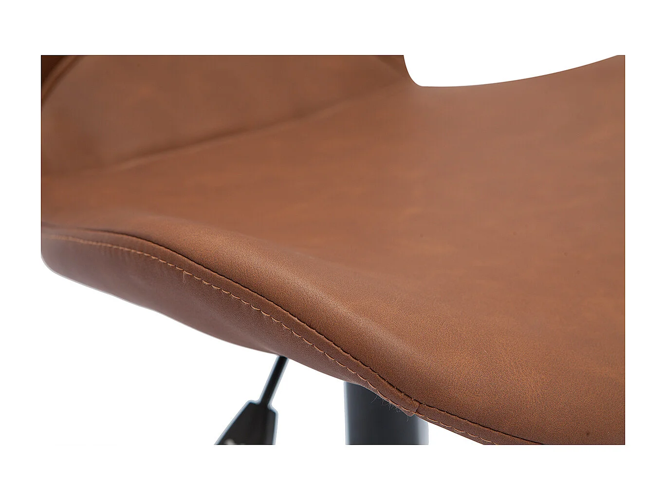 Chaise de bureau à roulettes marron et métal noir JOSH