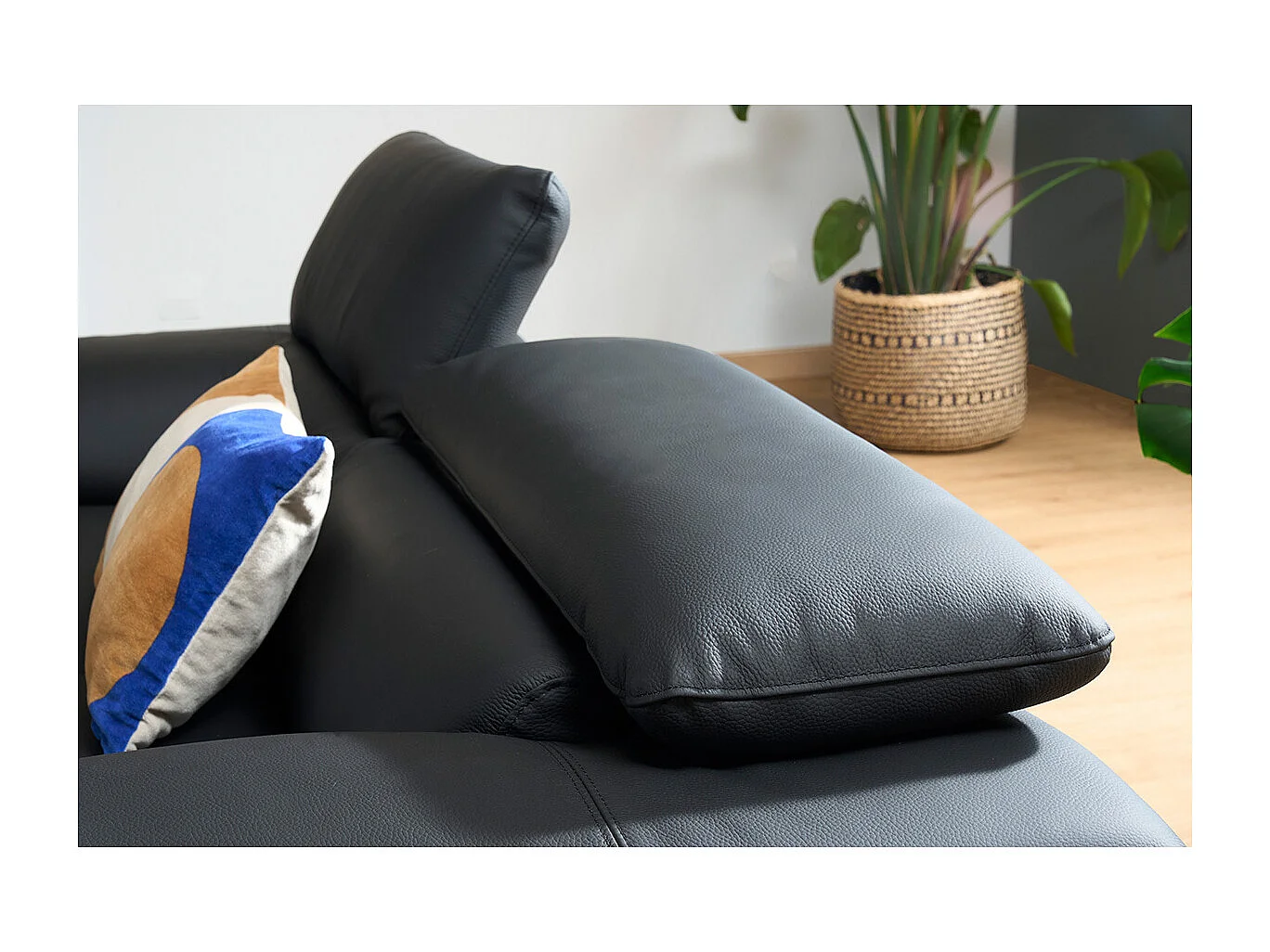 Design-Ledersofa zwei Plätze verstellbares Kopfstück Schwarz EWING - Büffelleder