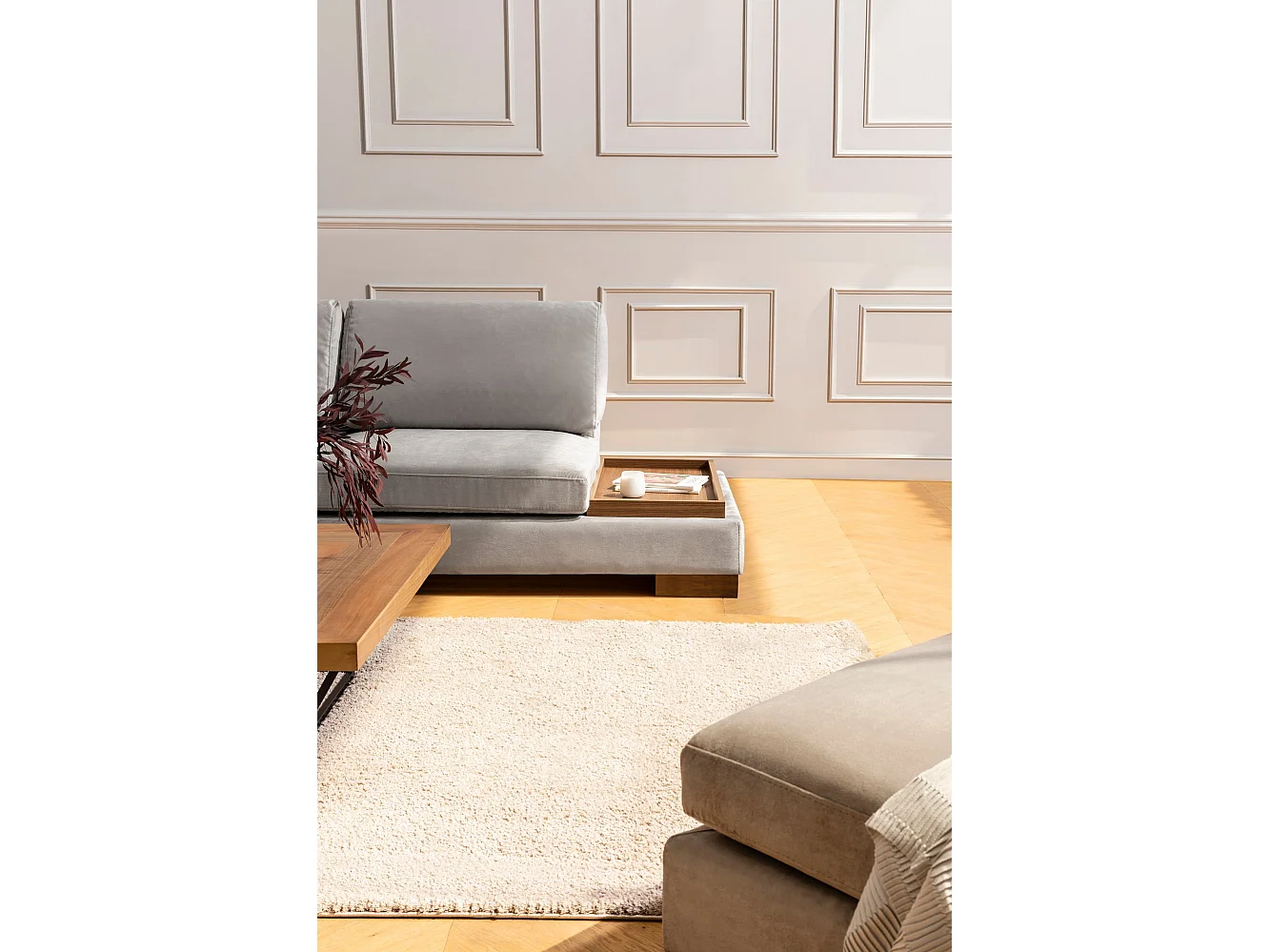 Canapé d'angle velours avec plateau en bois noyer Bakiza 313cm-Gris clair-angle gauche-avec pouf