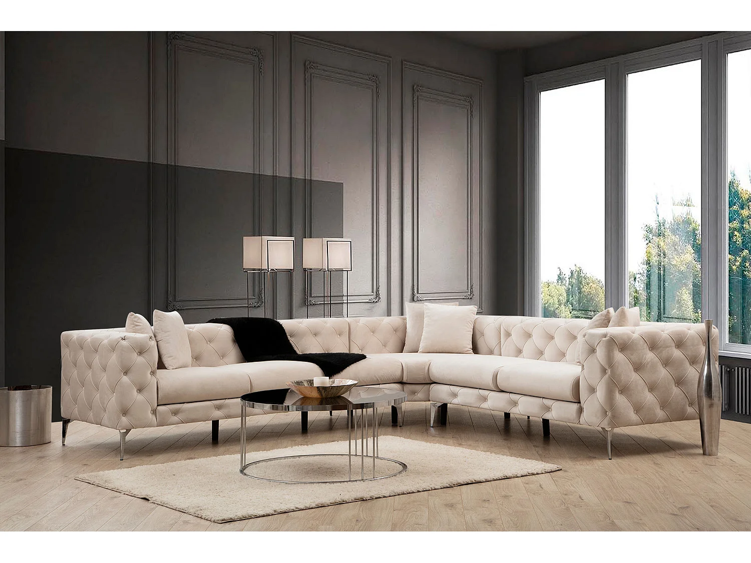 Canapé d'angle gauche capitonné velours beige clair et pieds chromés Herakles 270cm