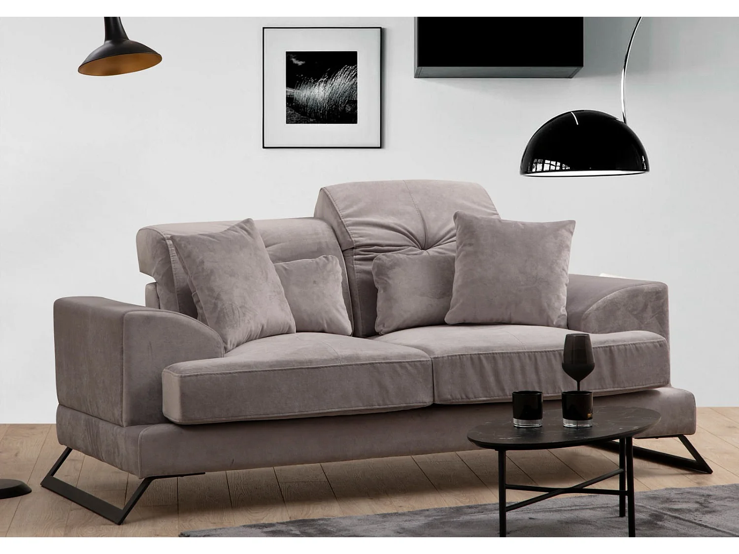 Canapé 2 places velours gris avec têtières relevables et pieds metal noir Briko 185cm