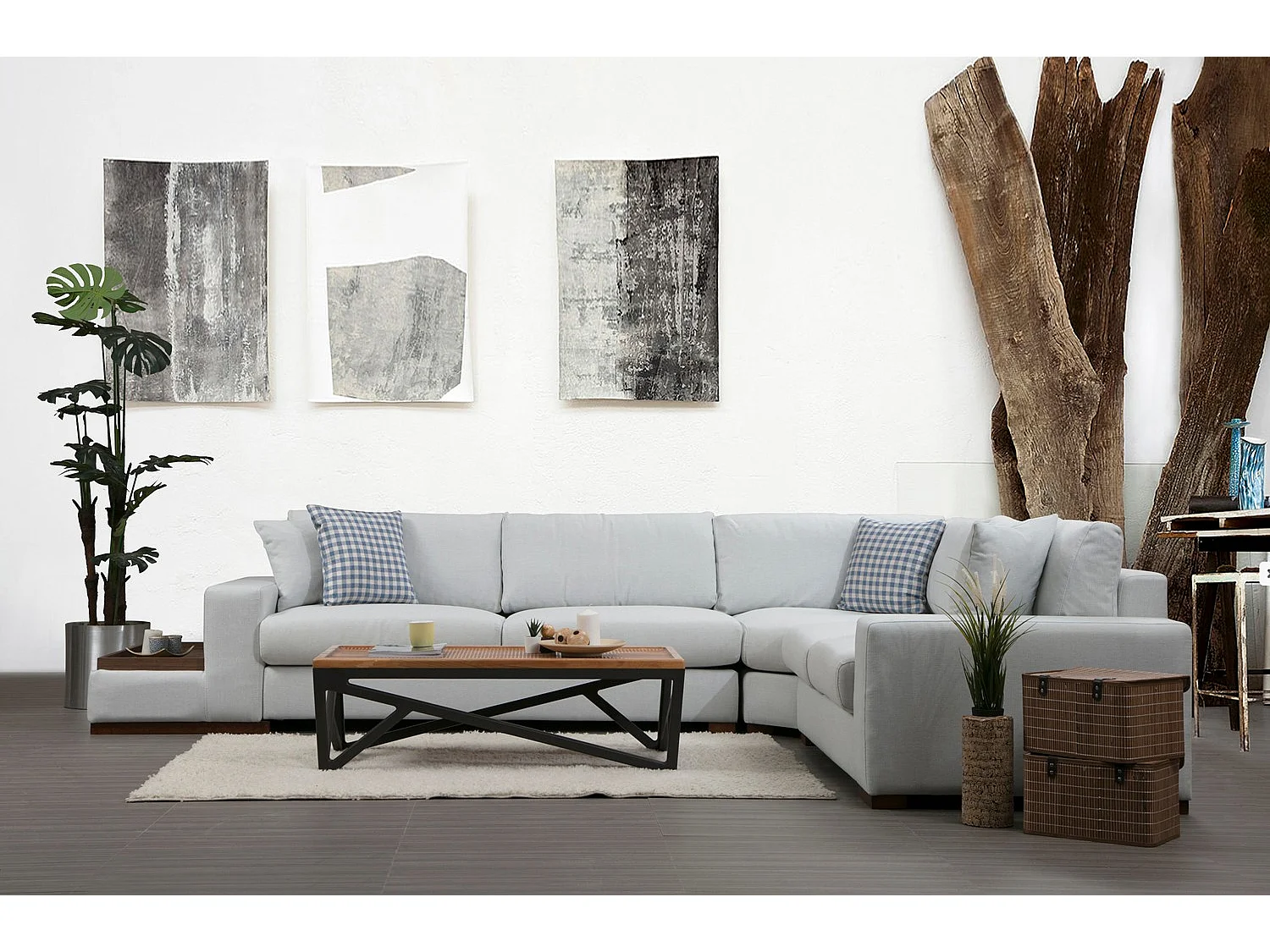 Hoekbank in beige stof met houten plank links Kaloé 363 cm