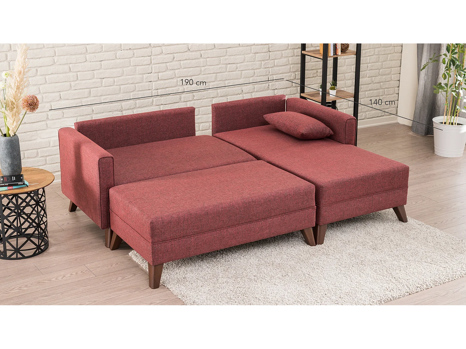 Kleine hoekbank rechts met Kandy bordeauxrode stoffen poef 205 cm