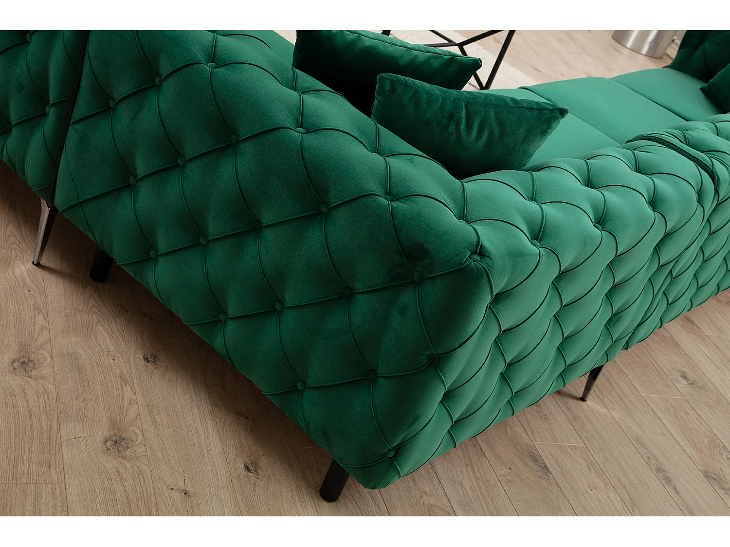 Rechter hoekbank bekleed met groen fluweel en chromen poten Herakles 270 cm