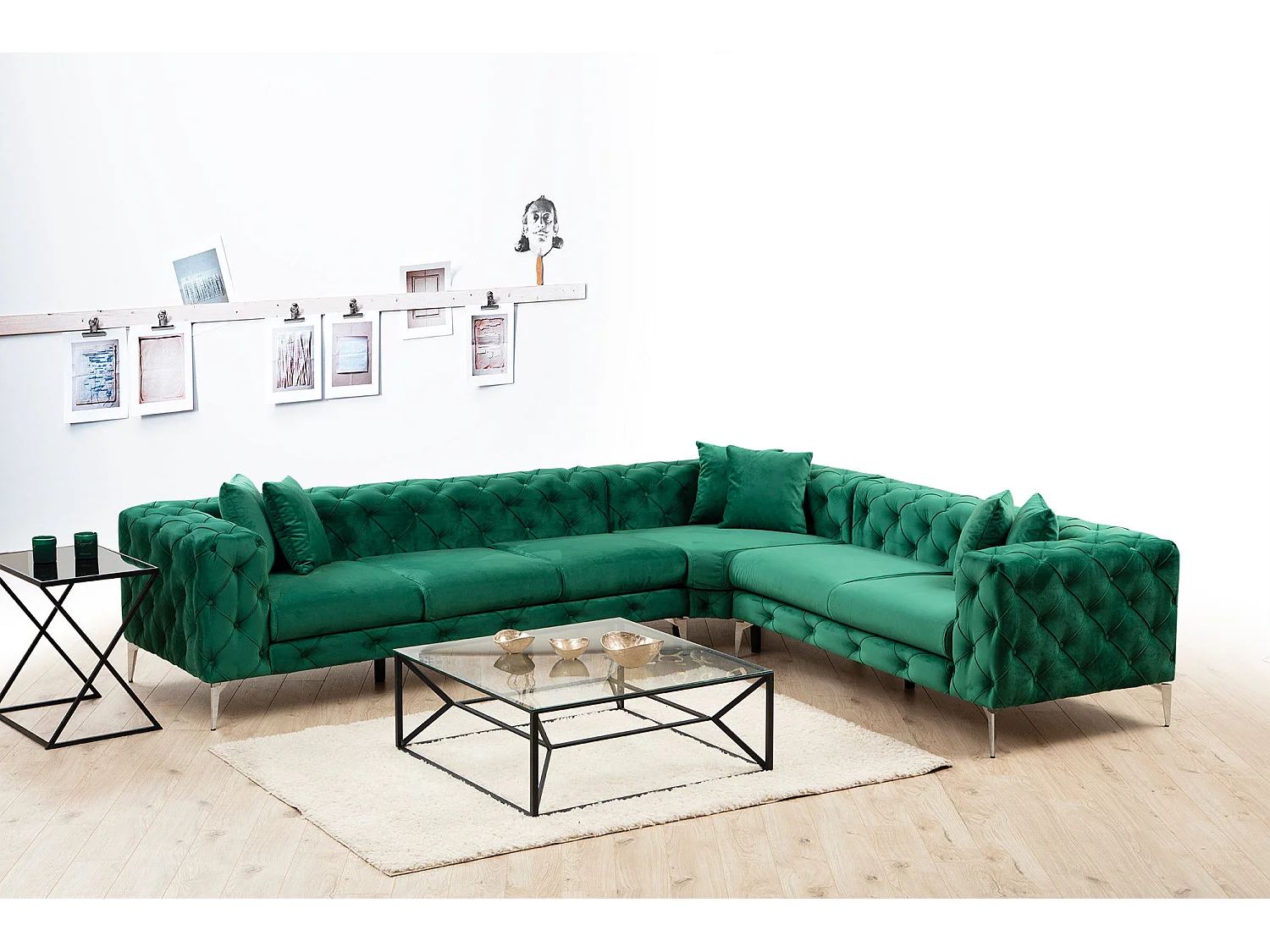 Canapé d'angle gauche capitonné velours vert et pieds chromés Herakles 270cm