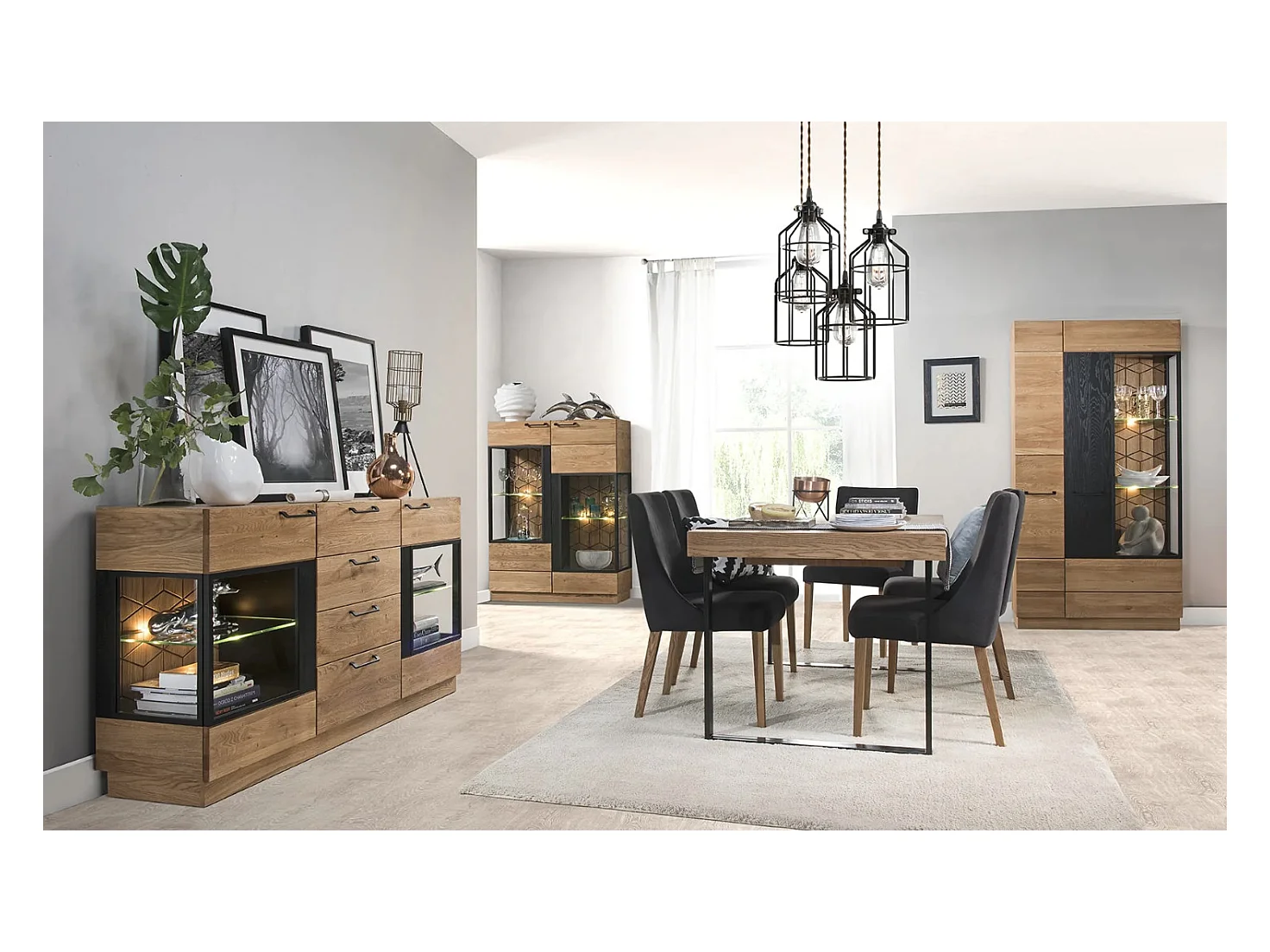 Vitrine 3 portes en bois de chêne miel et acier noir Mazora 107cm