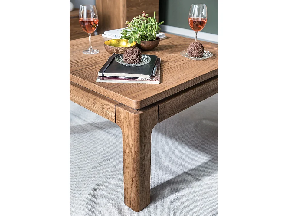 Table basse carrée en bois de chêne rustique Manky 80cm