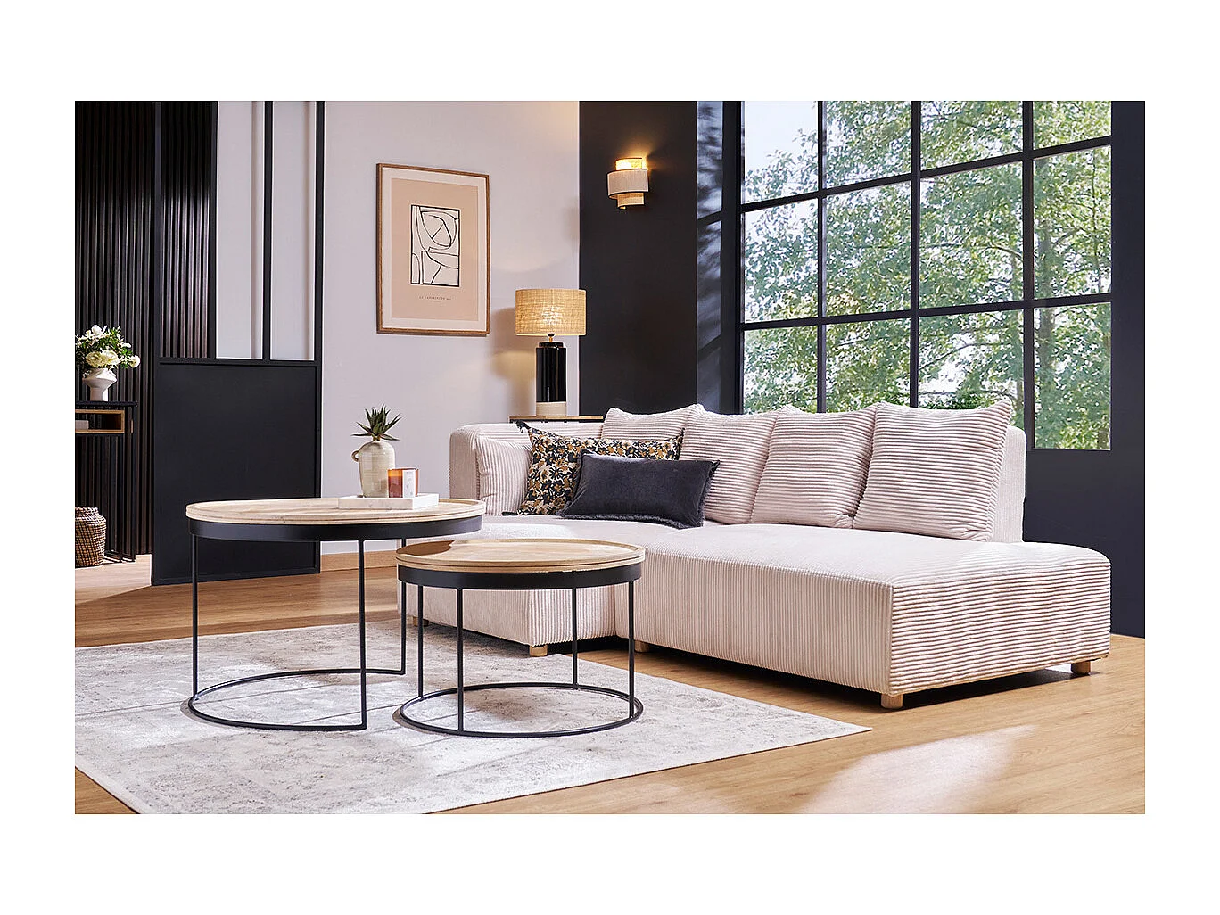 Verschachtelungs-Couchtische aus massivem Mangoholz und Metall LEDGE