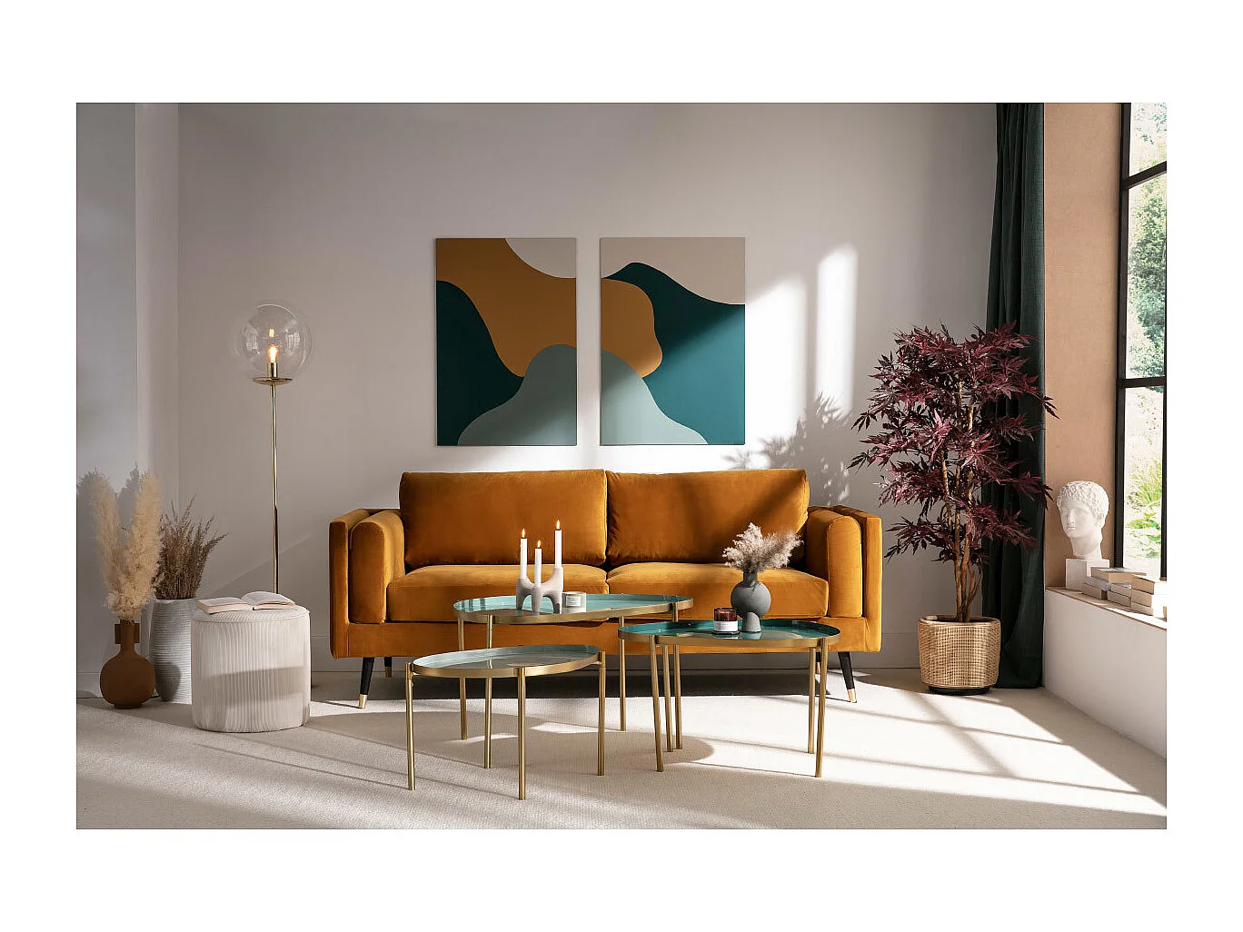 Tables basses gigognes laquées moutarde, bleu canard et bleu (lot de 3) ZURIA