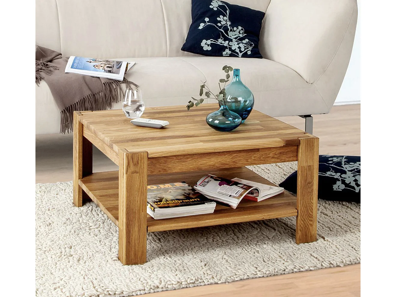 Table basse carrée en bois de chêne massif Ritza 70cm