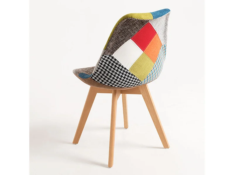 Silla Banki patchwork multicolor y patas de haya natural