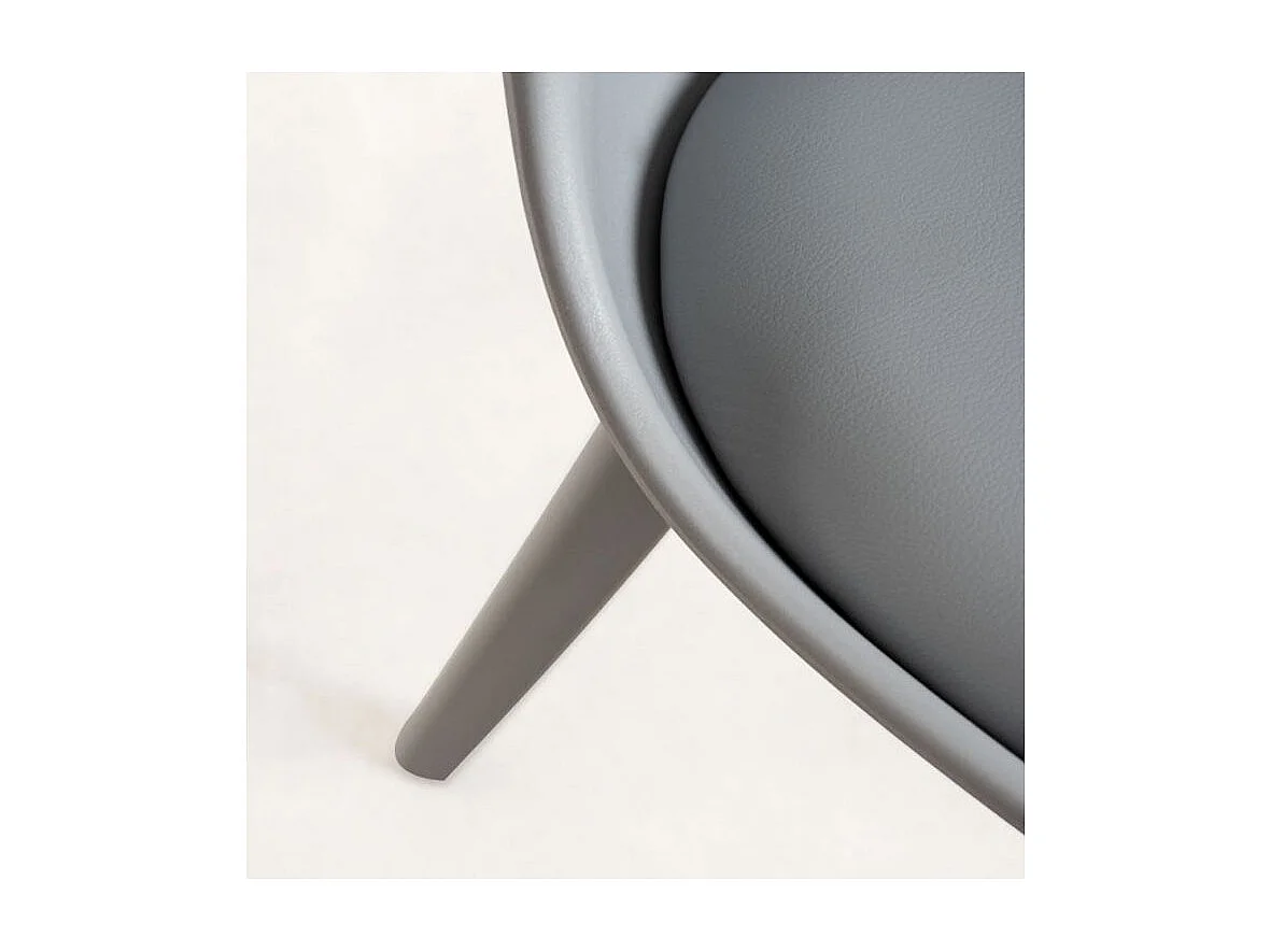 Silla moderna Arko de polipropileno y cojín de asiento de piel sintética gris claro