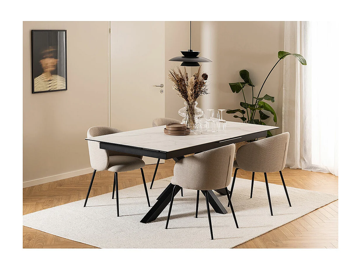 Eleanor chaise de salle à manger avec accoudoirs tissu beige.