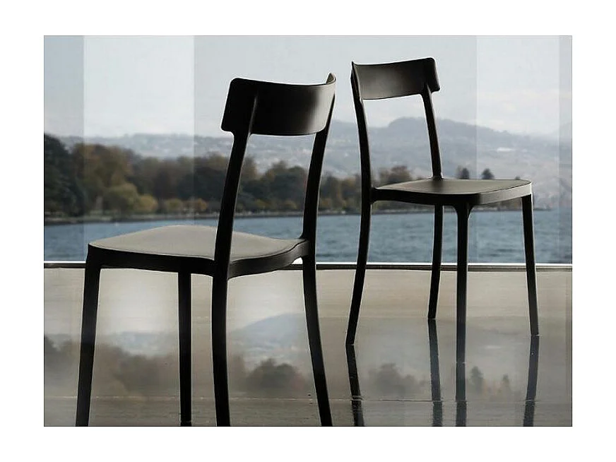 Chaise italienne empilable polypropylène Saray - Lot de 4-Couleur Noir