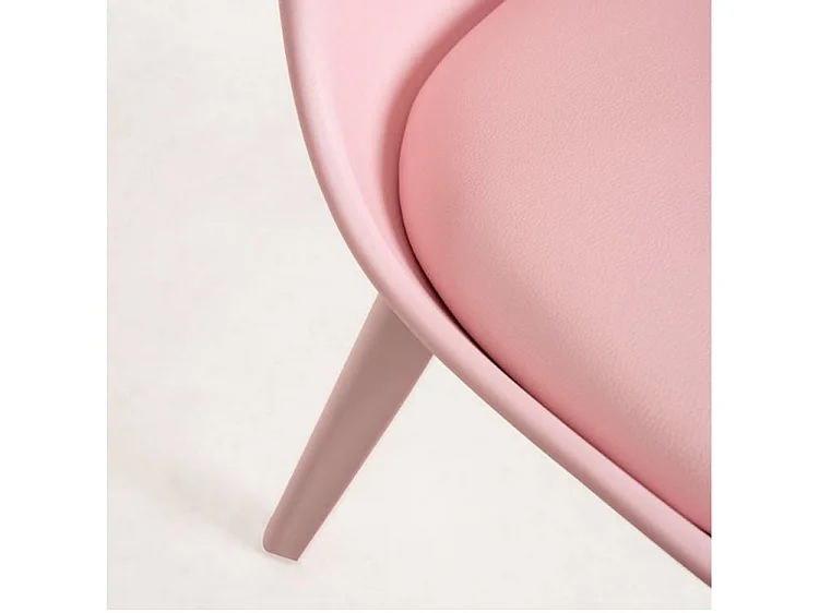 Silla moderna de polipropileno y cojín de asiento en polipiel rosa Arko