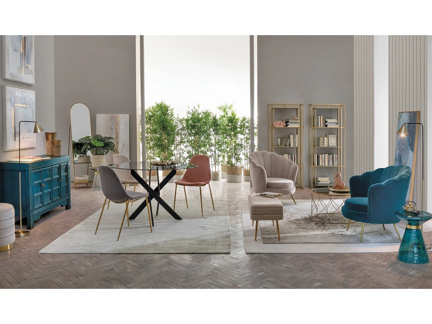 Lot de 4 chaises en velours Korry avec pieds dorés - Chic et moderne-Vert foncé