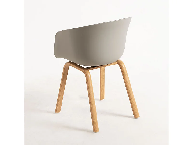 Chaise scandinave avec accoudoirs gris et pieds naturel Wau