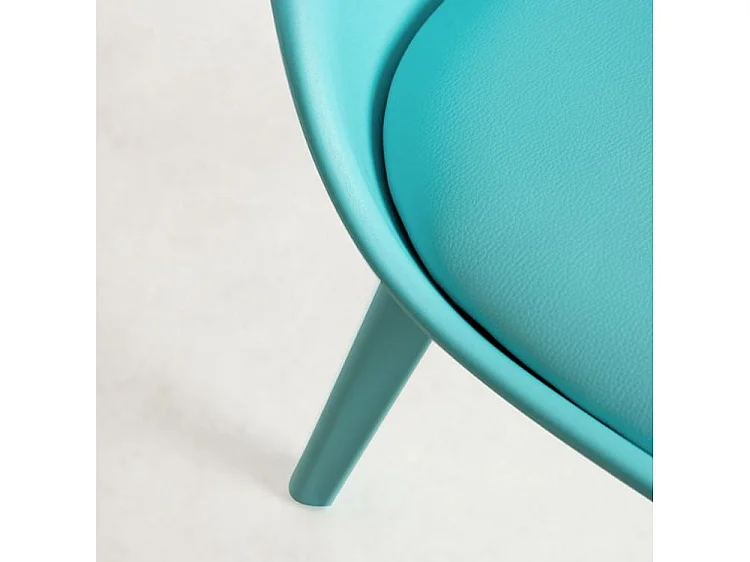 Silla moderna Arko de polipropileno y cojín de asiento en polipiel verde