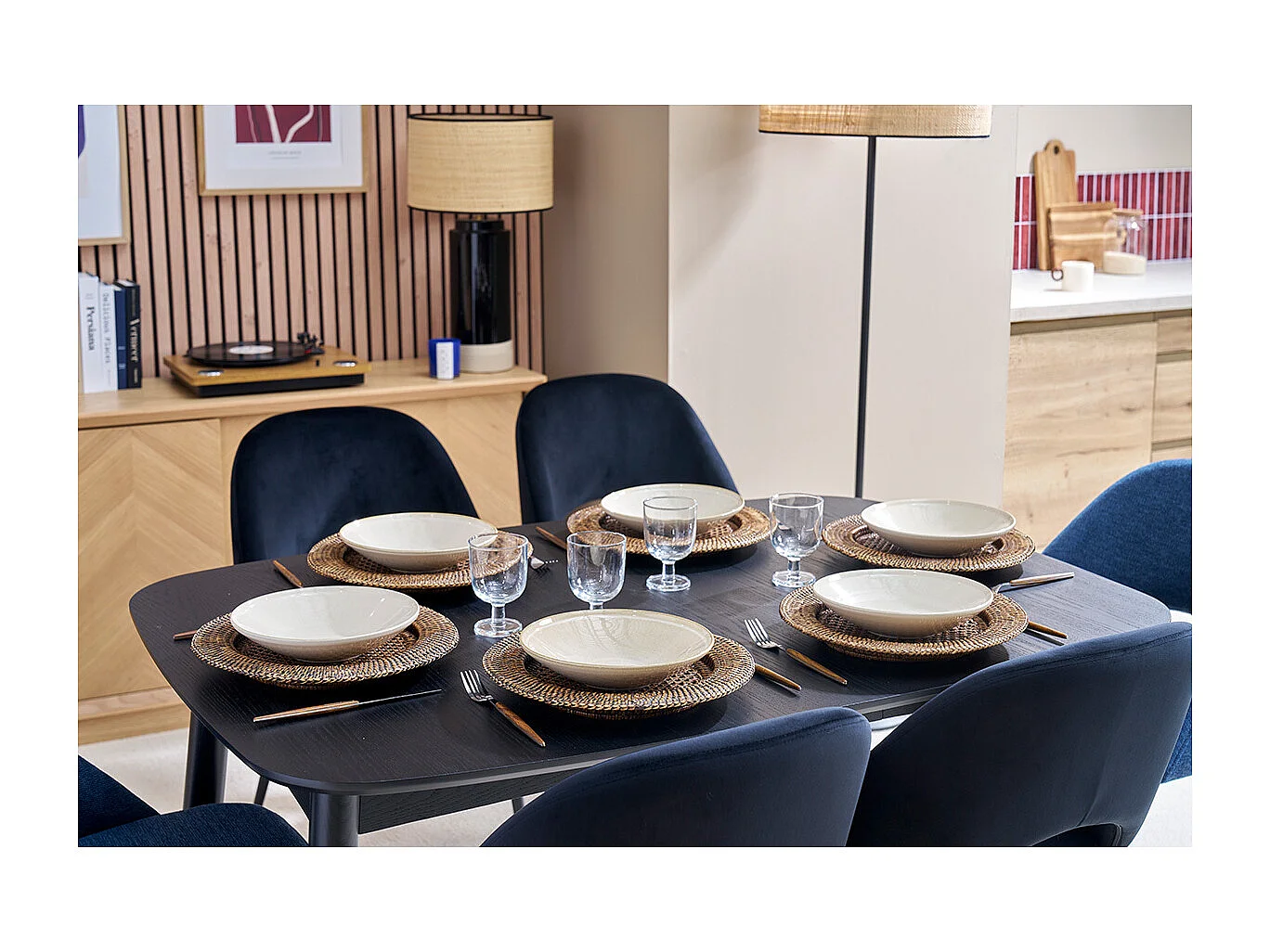 Tavolo da pranzo allungabile in frassino L90-130 cm NORDECO