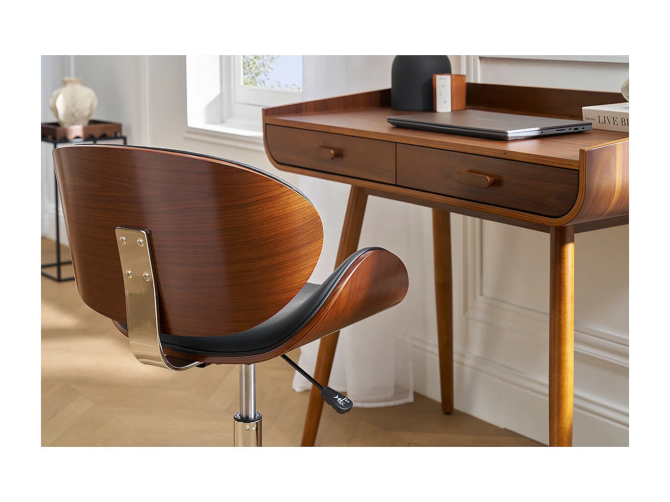 Silla de escritorio diseño negro y madera WALNUT