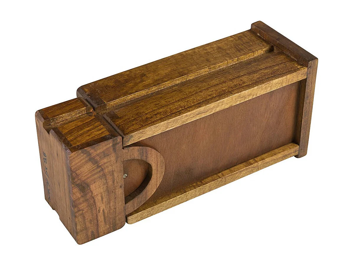 Chiffonnier en bois massif de Mindy 8 tiroirs Sotchy 150cm