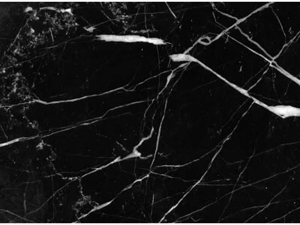 Table tulipe ronde en marbre-Plateau Marbre noir Marquinia-Diamètre 130 cm-Piètement Noir brillant