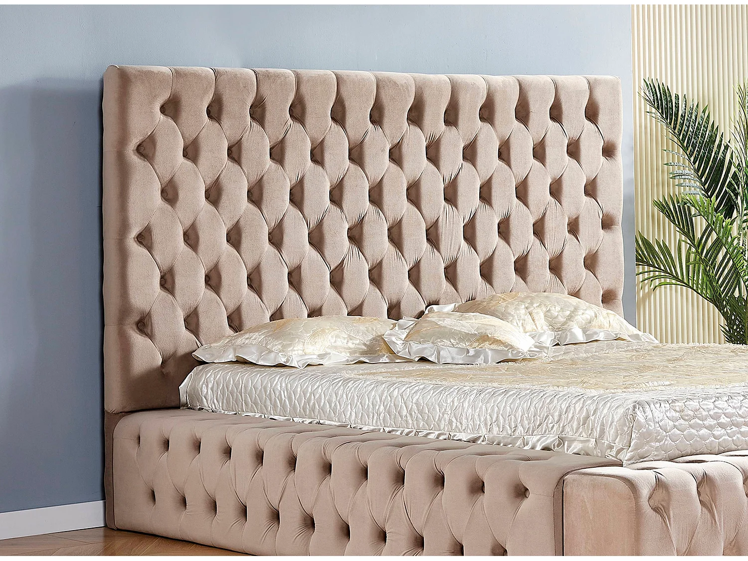 Lit design capitonné velours Kouma-Couleur Beige foncé-140x190