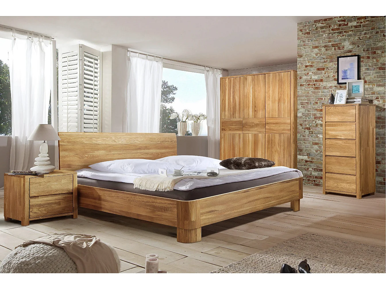 Armoire en chêne massif 3 portes Eliza 156cm