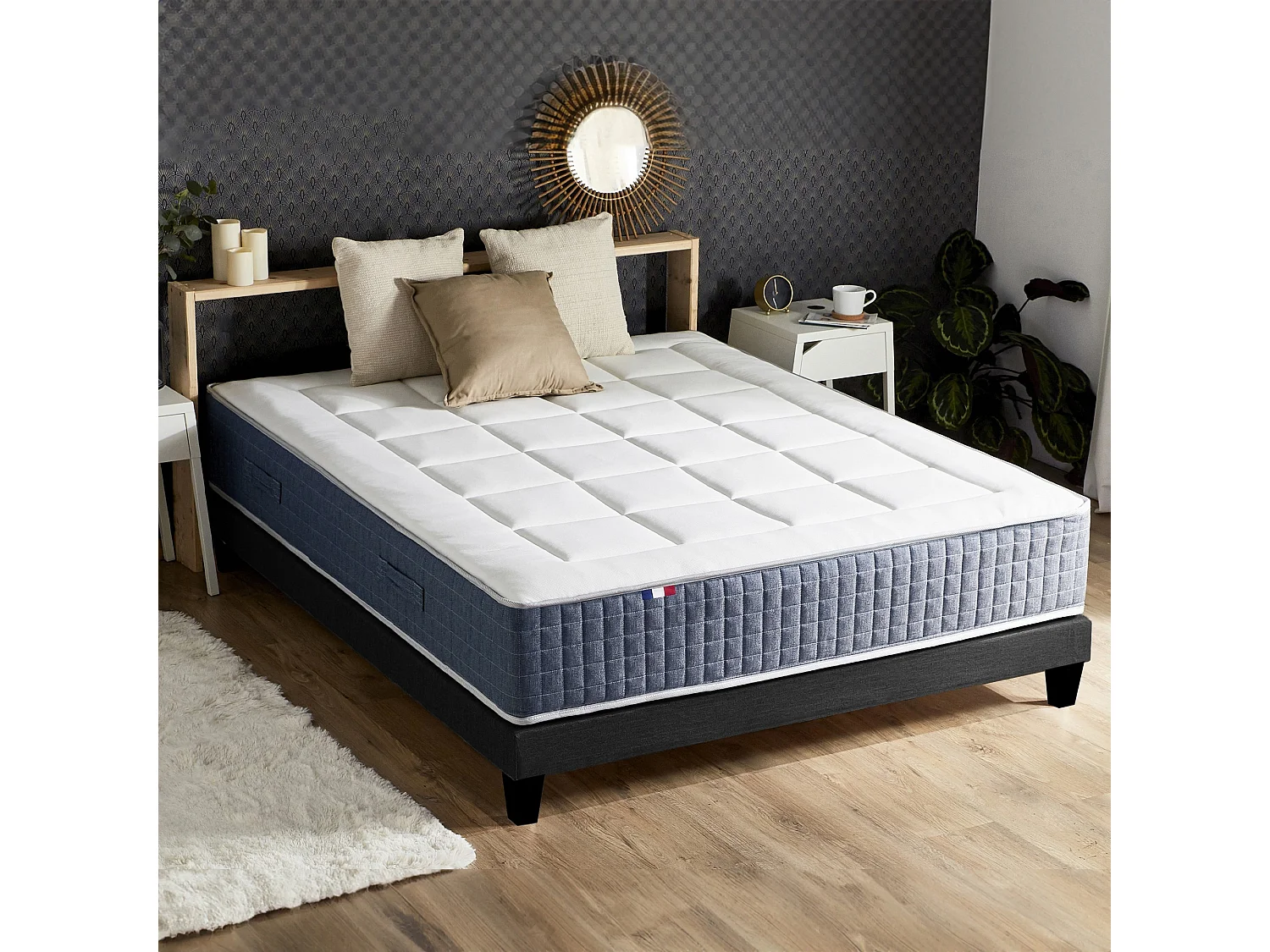 Ensemble Matelas Ressort 7 zones + Mémoire de forme + Sommier KING STYLE + couette + oreillers - Fabriqué en France Dimensions - 160 x 200 cm, Sommier - Noir